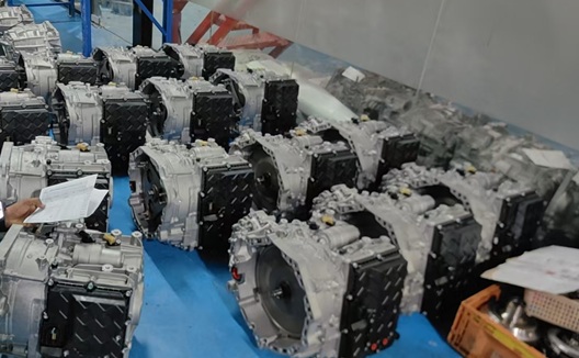 DCT transmission assemblies in warehouse